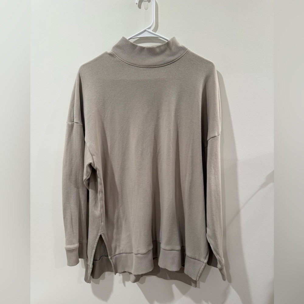 American Eagle Sweatshirt
